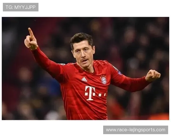 莱万多夫斯基领衔全球足球百大球星榜单前十排名深度解析